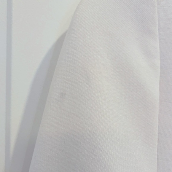 White suit “athlesure” style - Picture 4 of 7